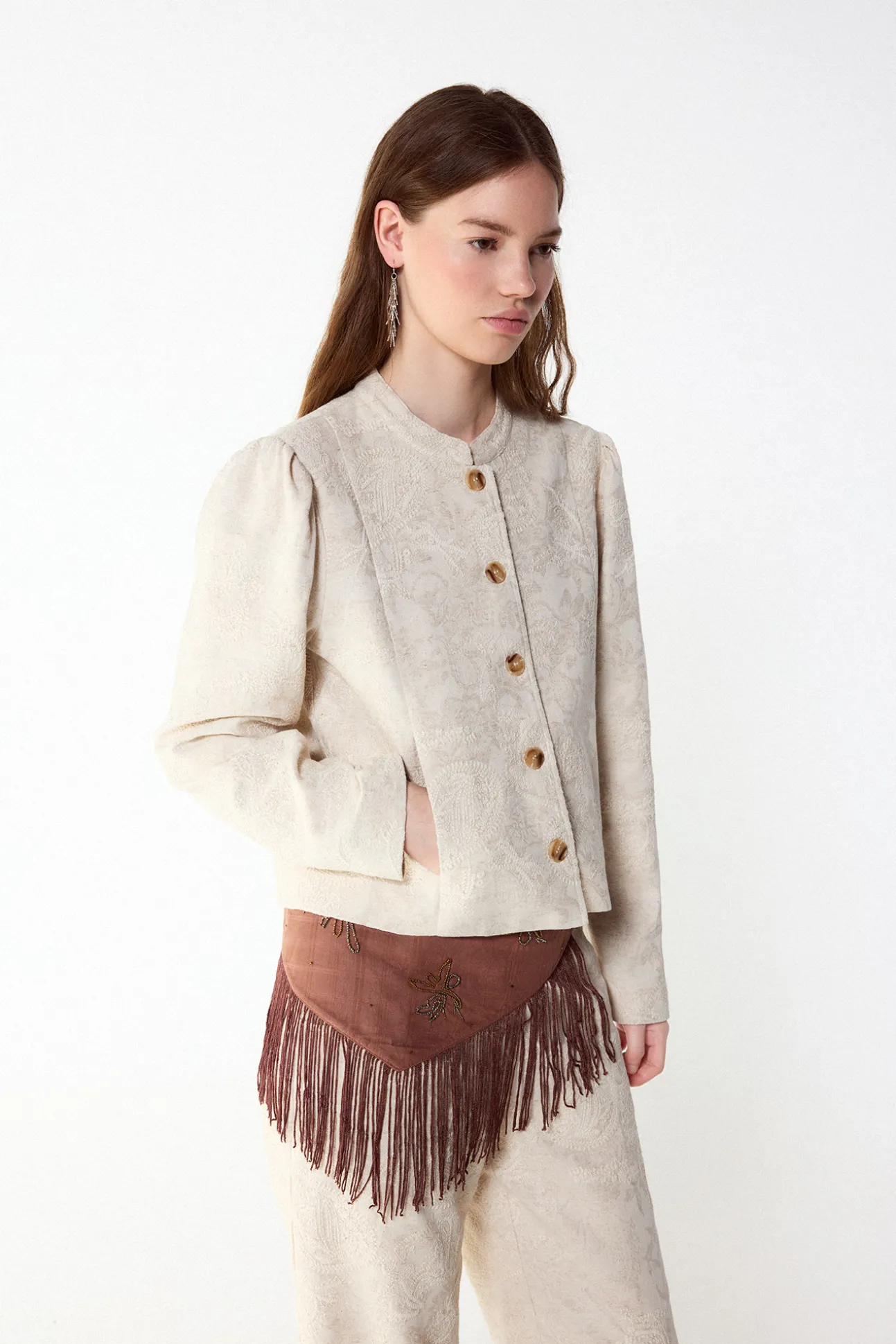 Chaqueta bordada