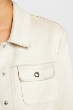 Chaqueta de antelina con botones