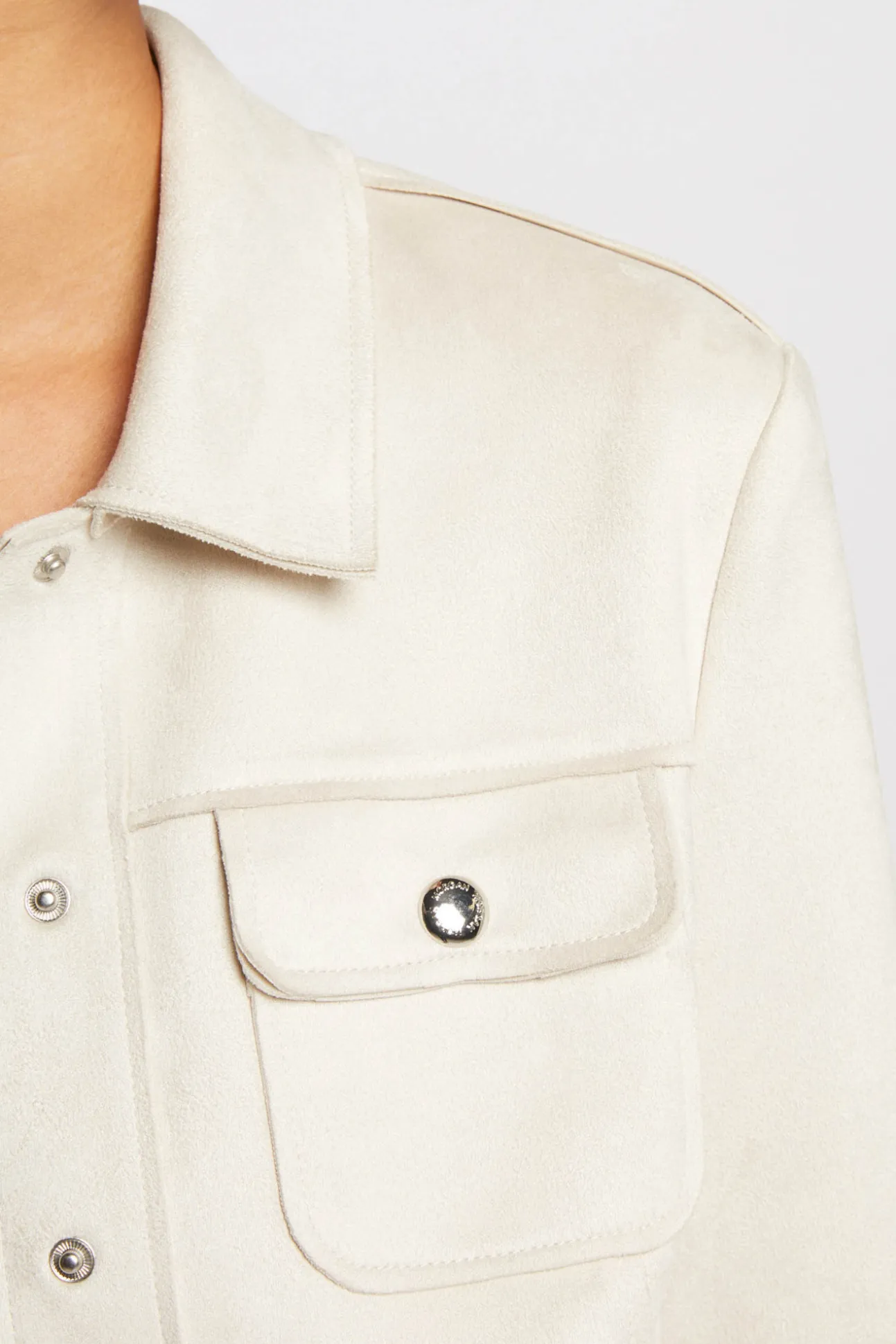 Chaqueta de antelina con botones