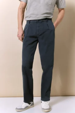 Chino con pinzas regular