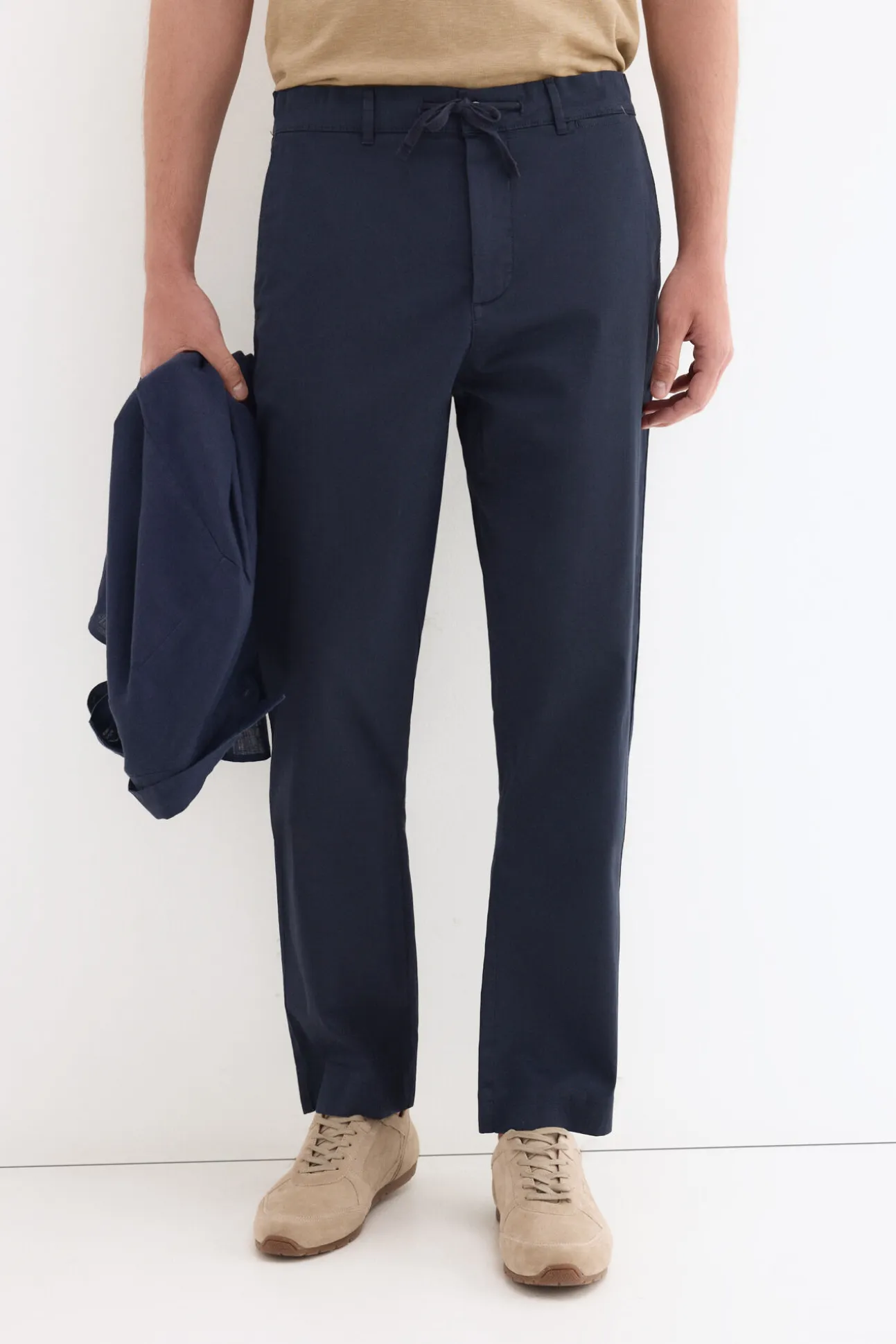 Chino estructura con cordones regular fit