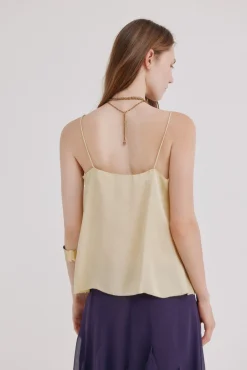 Cinzia. Top bordados