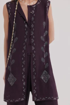 Cira. Blusa bordada