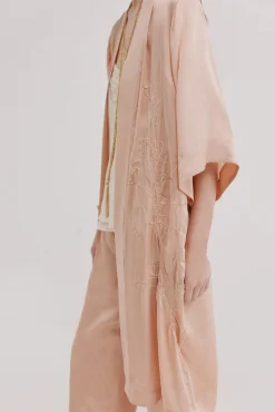 Elora. Kimono fluído satinado