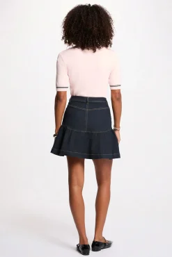 Falda corta evasé