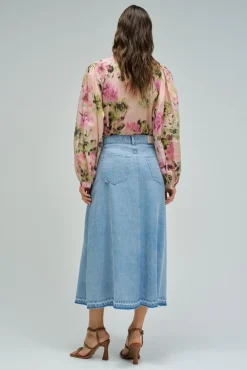 Falda denim ligera