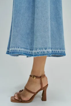 Falda denim ligera