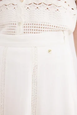 Falda midi detalle crochet