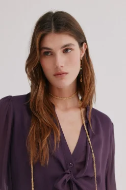 Gala. Blusa con lazada