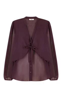 Gala. Blusa con lazada