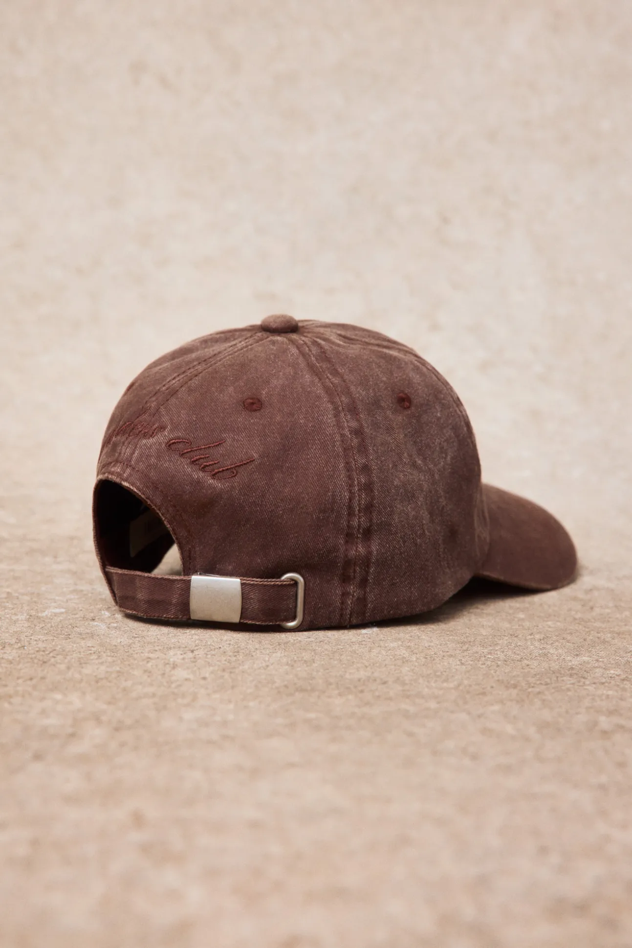 Gorra lavada bordado
