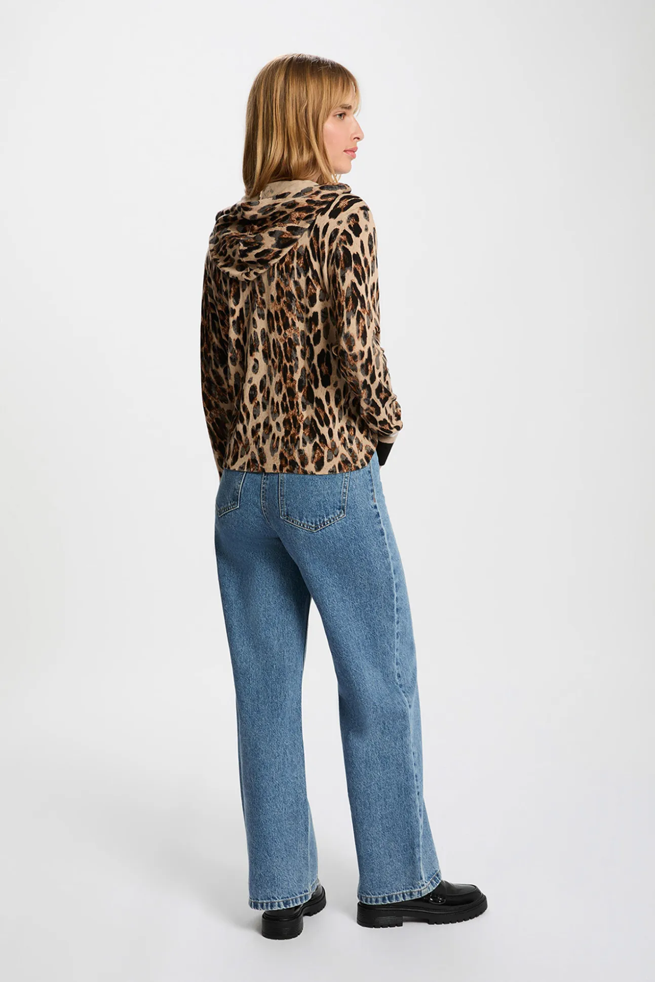 Jersey recto con capucha