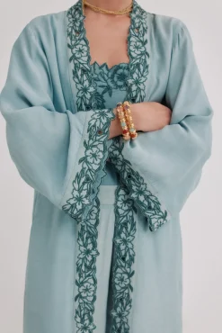 Katrina. Kimono largo