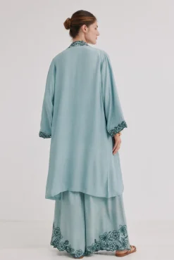 Katrina. Kimono largo