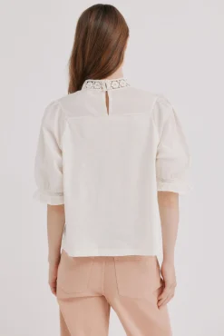 Martina. Camiseta romántica