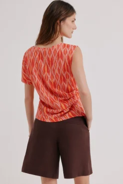 Melania. Camiseta asimétrica