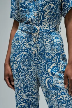 Mono con estampado floral