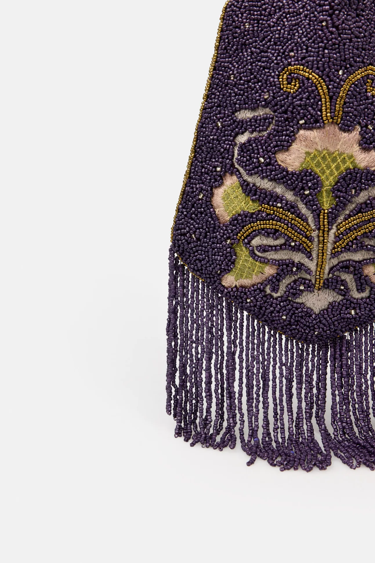 Nerea. Bolso Bordado con flecos