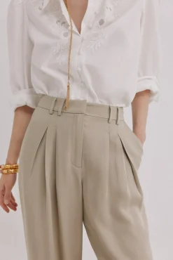 Paloma. Pantalón doble pliegue