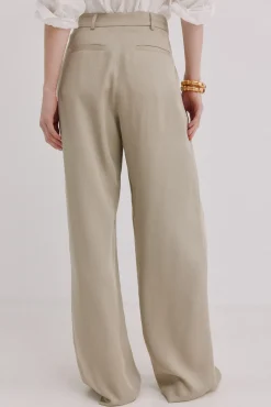 Paloma. Pantalón doble pliegue
