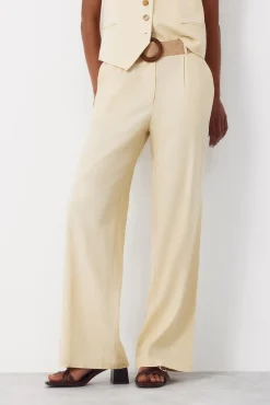 Pantalón ancho con lino