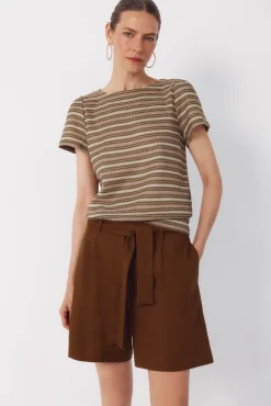 Pantalón bermuda con lino