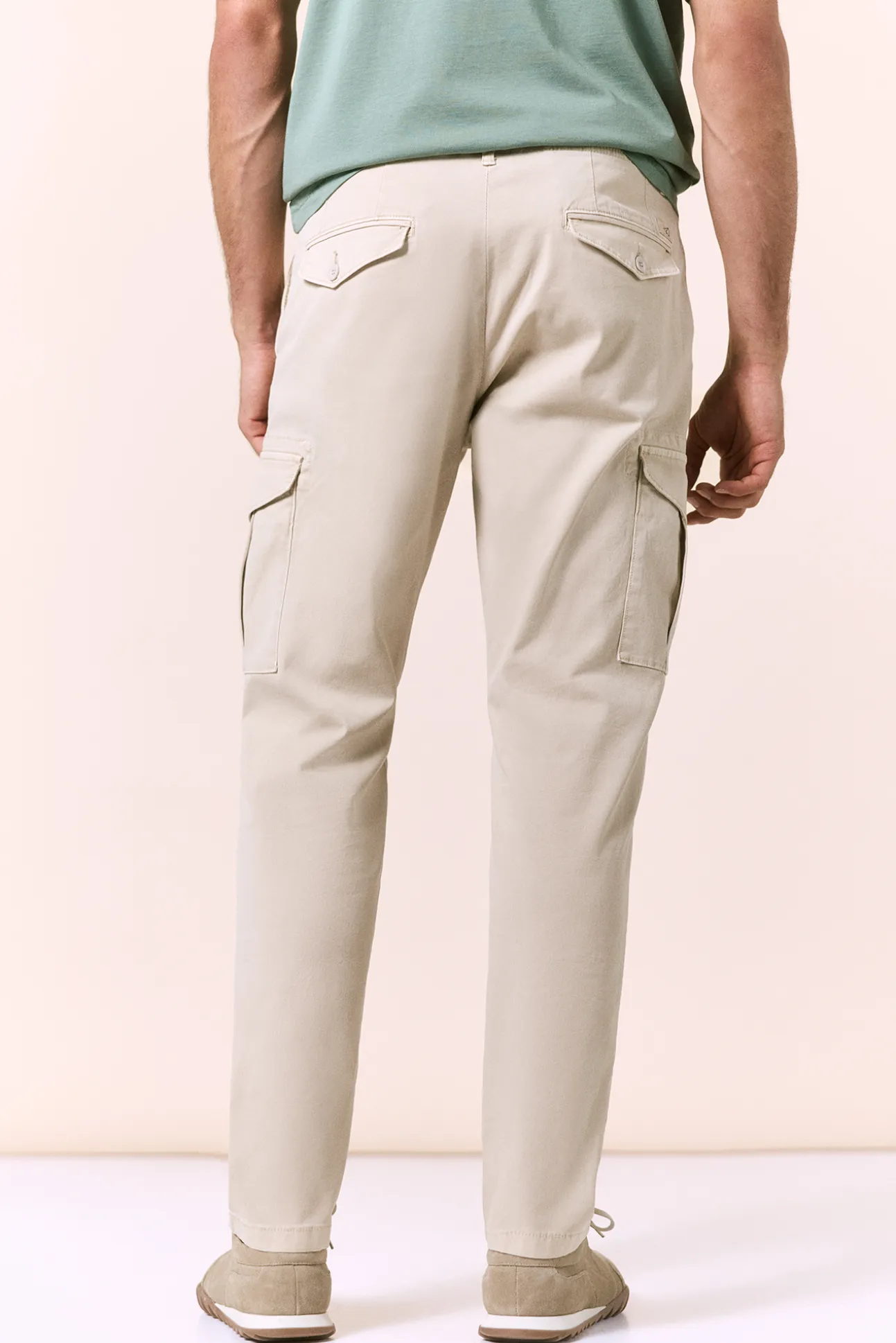 Pantalón cargo slim