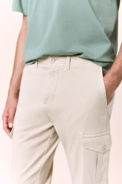 Pantalón cargo slim