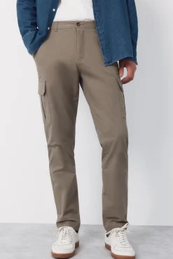 Pantalón cargo tapered