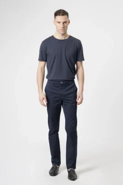 Pantalón chino algodón slim fit