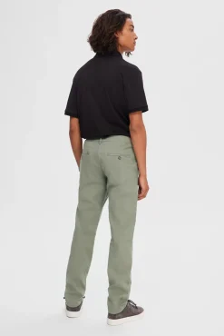 Pantalón chino clásico Slim Fit confeccionado con algodón orgánico