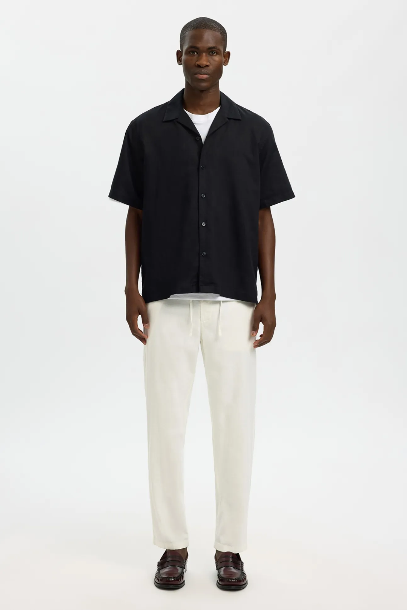 Pantalón chino lino