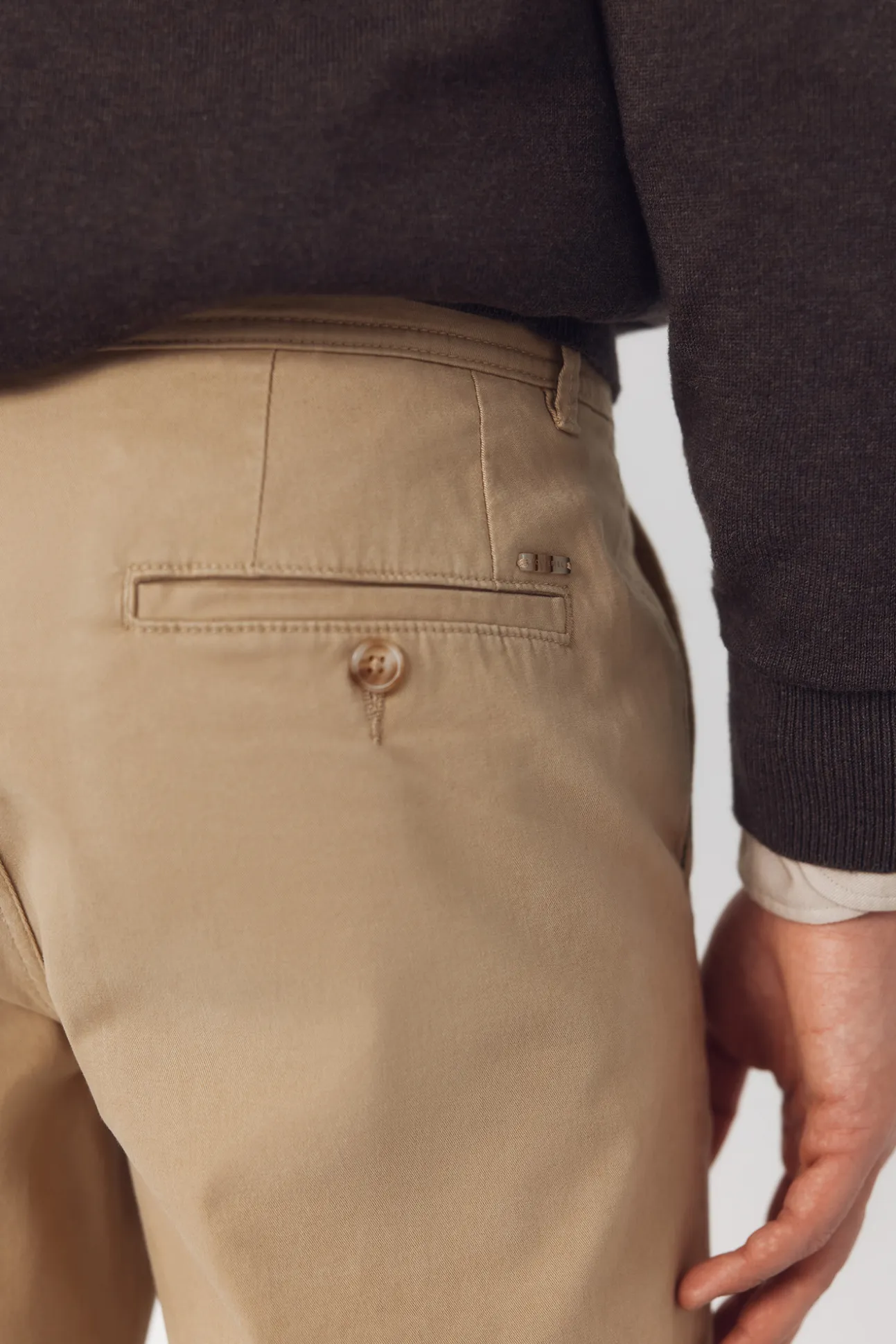 Pantalón chino regular fit