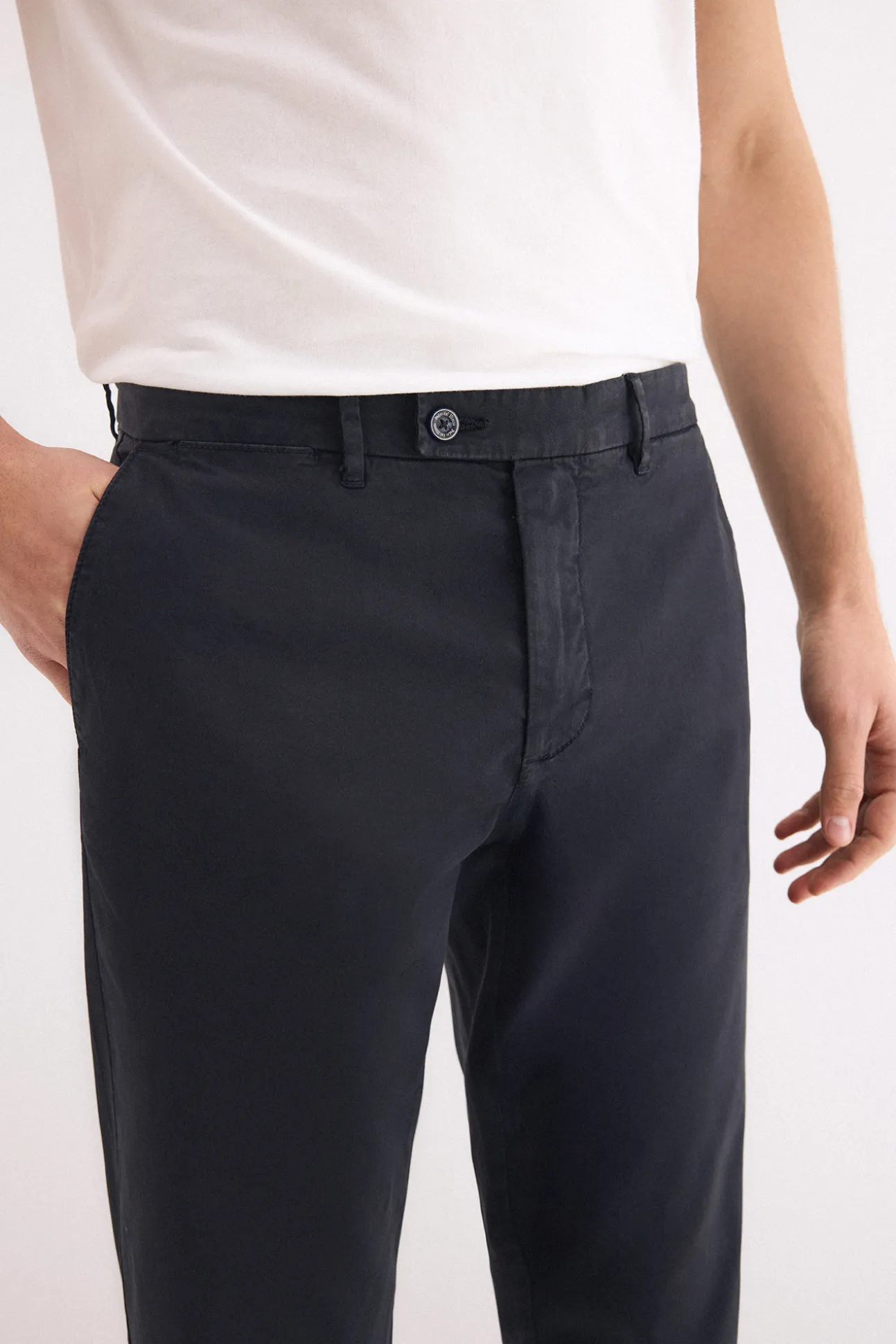 Pantalón chino slim fit