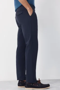 Pantalón chino técnico slim ligero