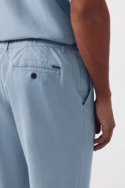 Pantalón con gomas y cordones regular