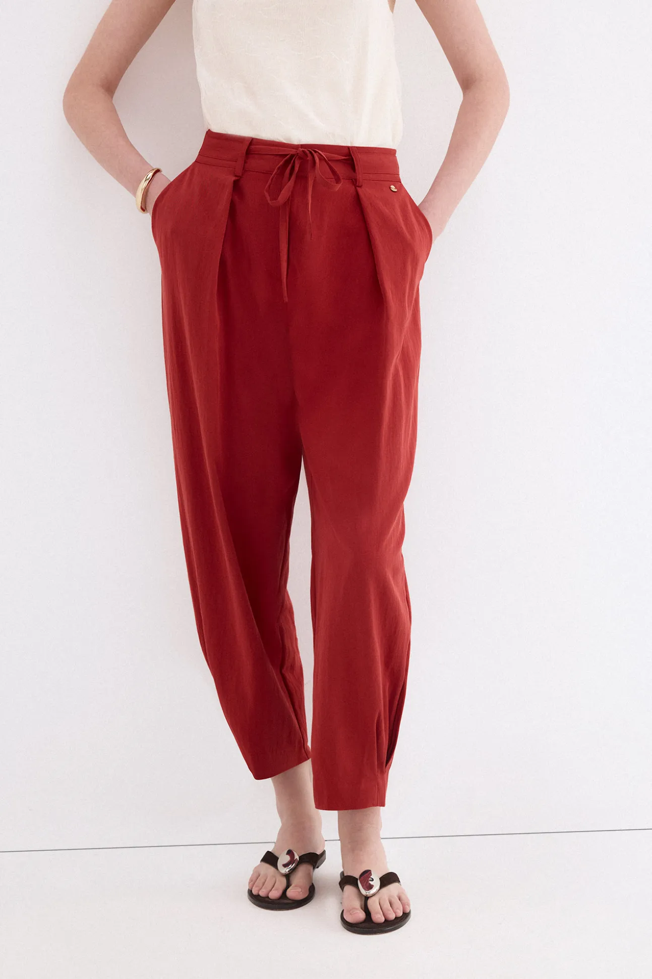 Pantalón con pinzas