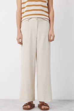 Pantalón con textura