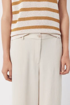 Pantalón con textura