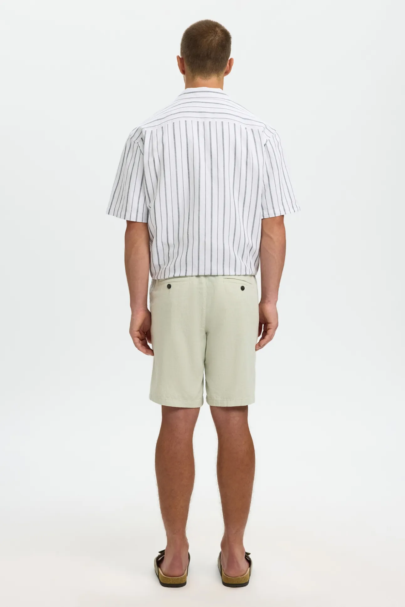Pantalón corto de lino