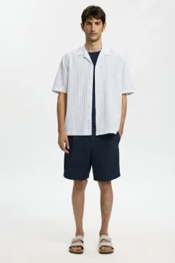 Pantalón corto de lino