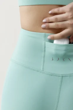 Pantalón corto deportivo Deo azul claro