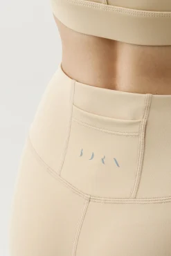 Pantalón corto deportivo Deo beige