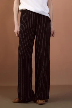Pantalón de pata ancha