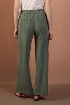 Pantalón de pata ancha