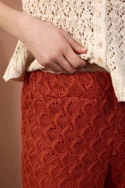 Pantalón de punto calado ancho