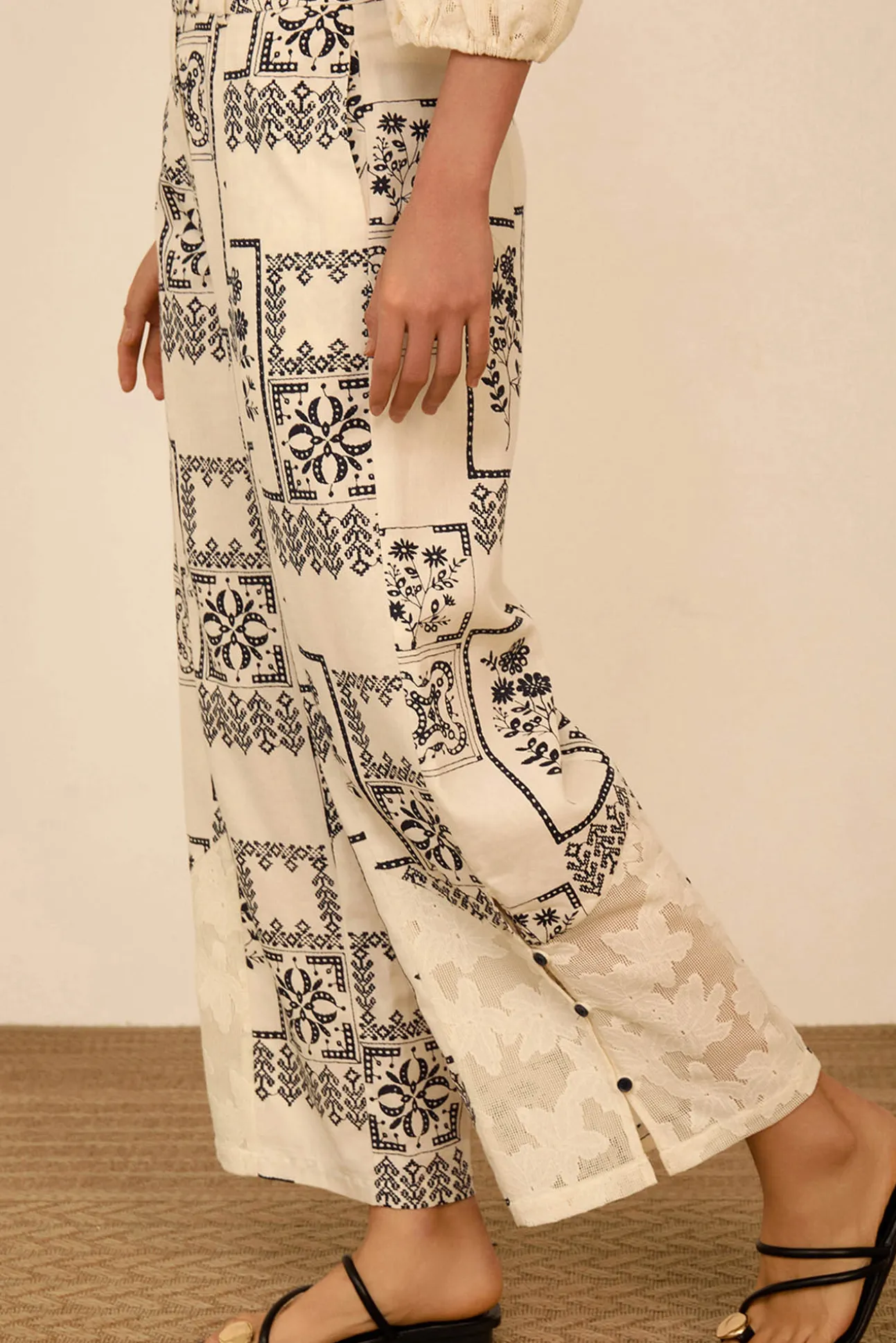 Pantalón estampado bimateria
