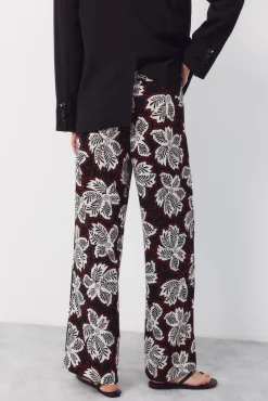 Pantalón estructura fluído