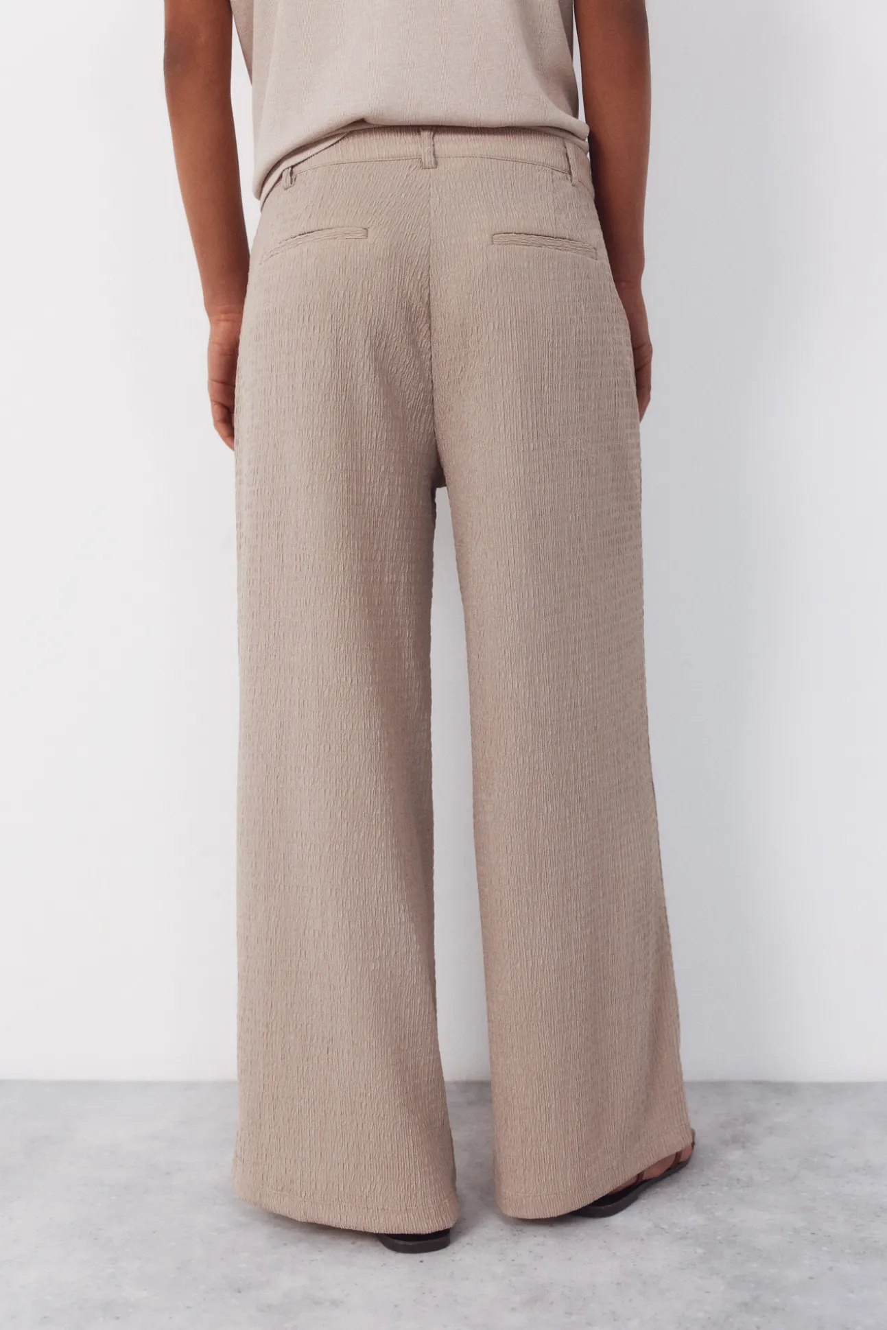 Pantalón fluído textura