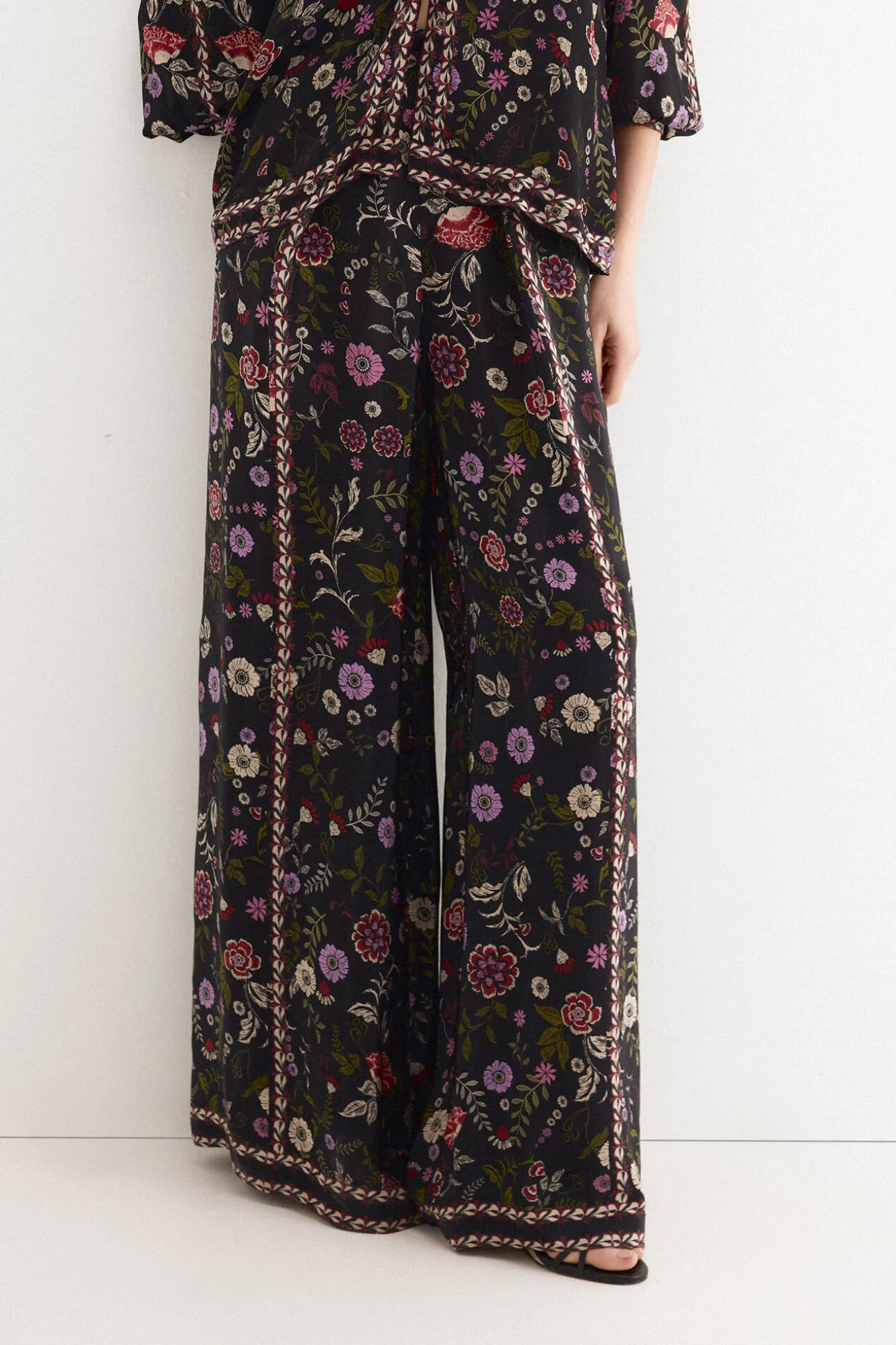 Pantalón fluido estampado